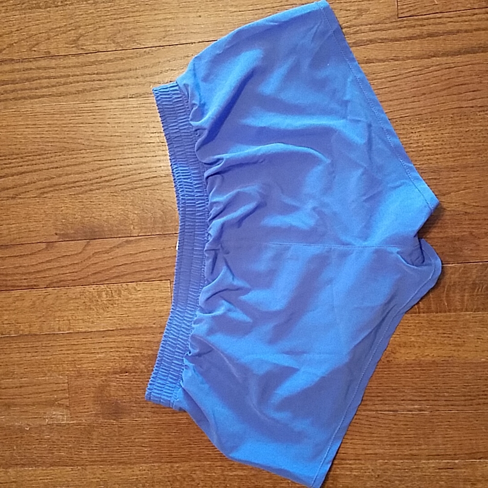 Ladies workout shorts - Picture 2 of 4